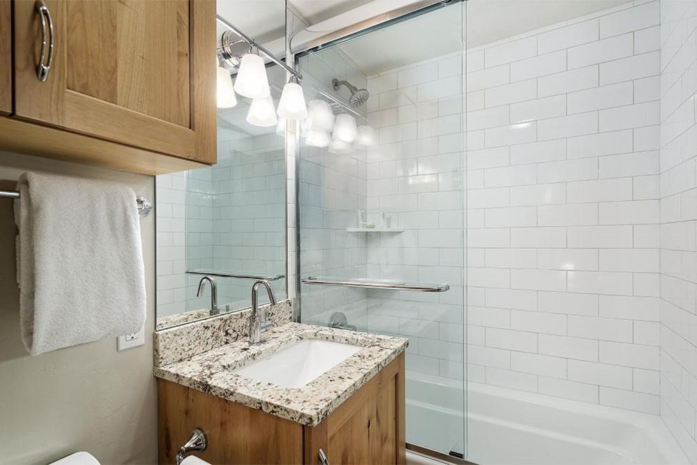 Fasching Haus Unit 12, Lower Level Deluxe Condo W/ Open Living Area & Gas Fireplace Aspen Exteriör bild